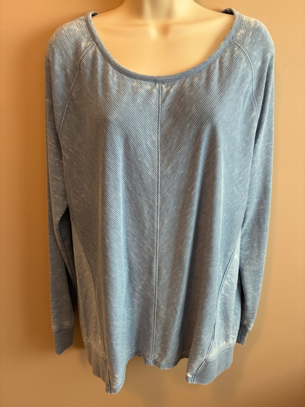 GreenTea Light Blue Washed Scoop-Neck Sweatshirt